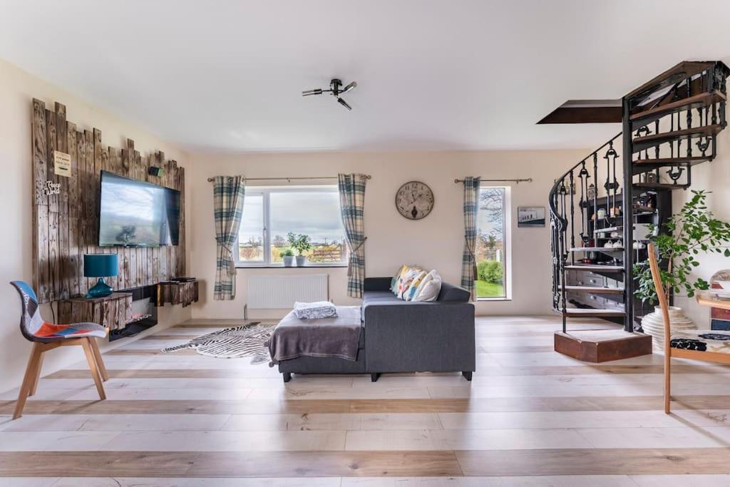 The Gate House Villa Kirkistown Luaran gambar